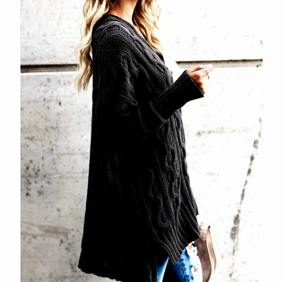 🆕⭐Black chunky cable knit tunic sweater - Picture 4 of 9